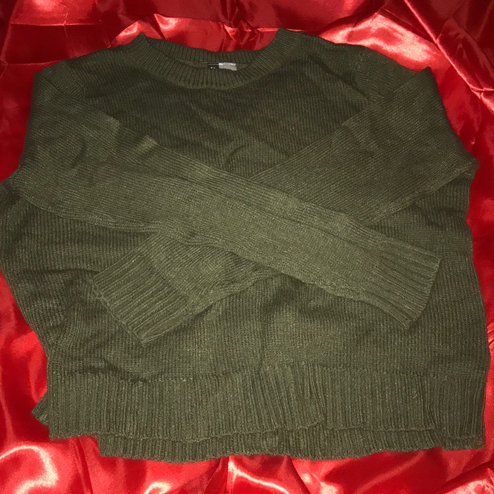 Fun green sweater